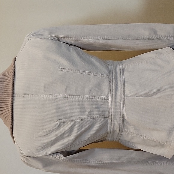 "Bebe" Cream Corduroy Jacket w/ knit collar & cuffs. - Picture 6 of 9